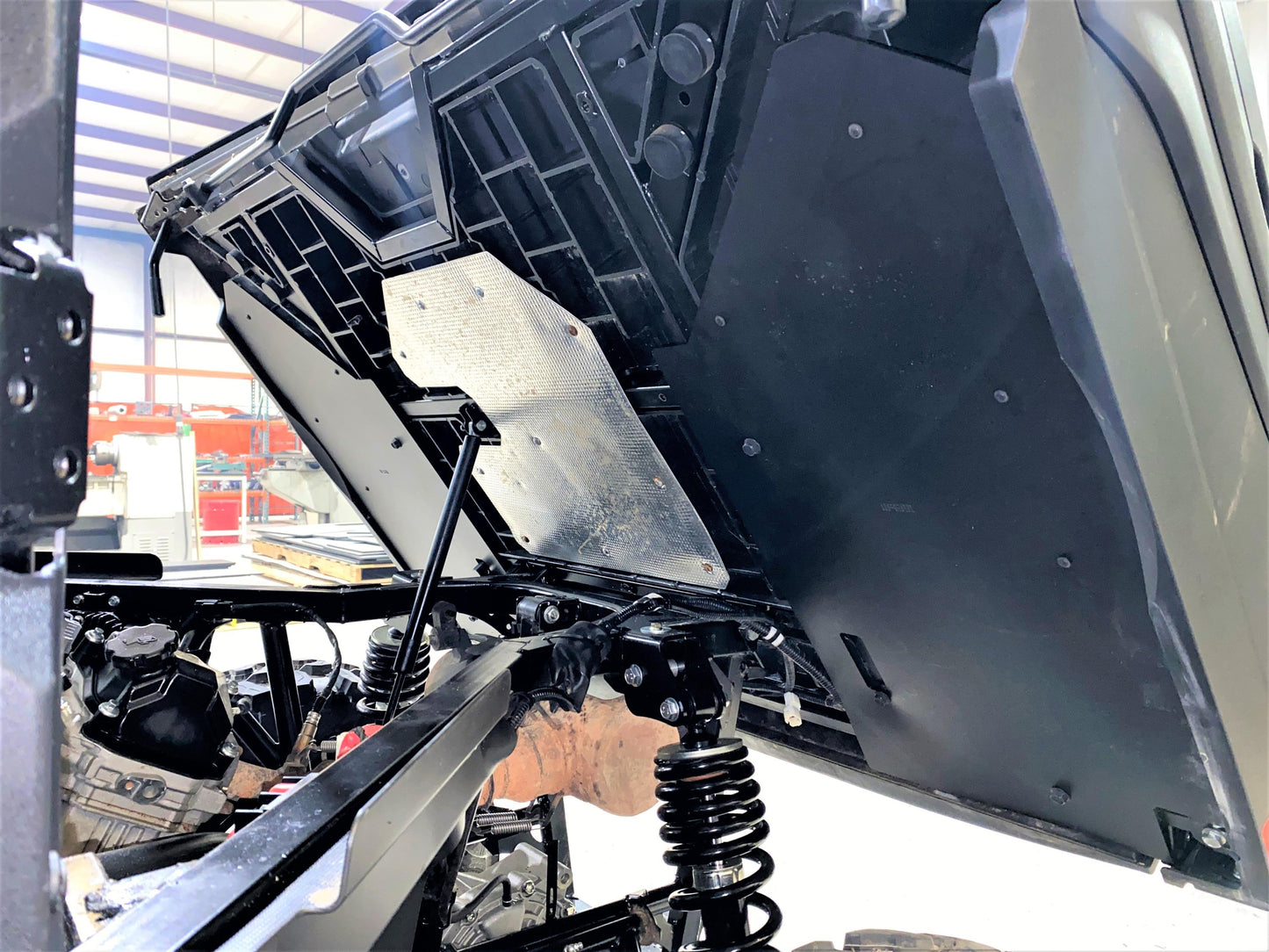 TEAM MSC UFORCE 600 UNDER-BED MUD SHIELDS