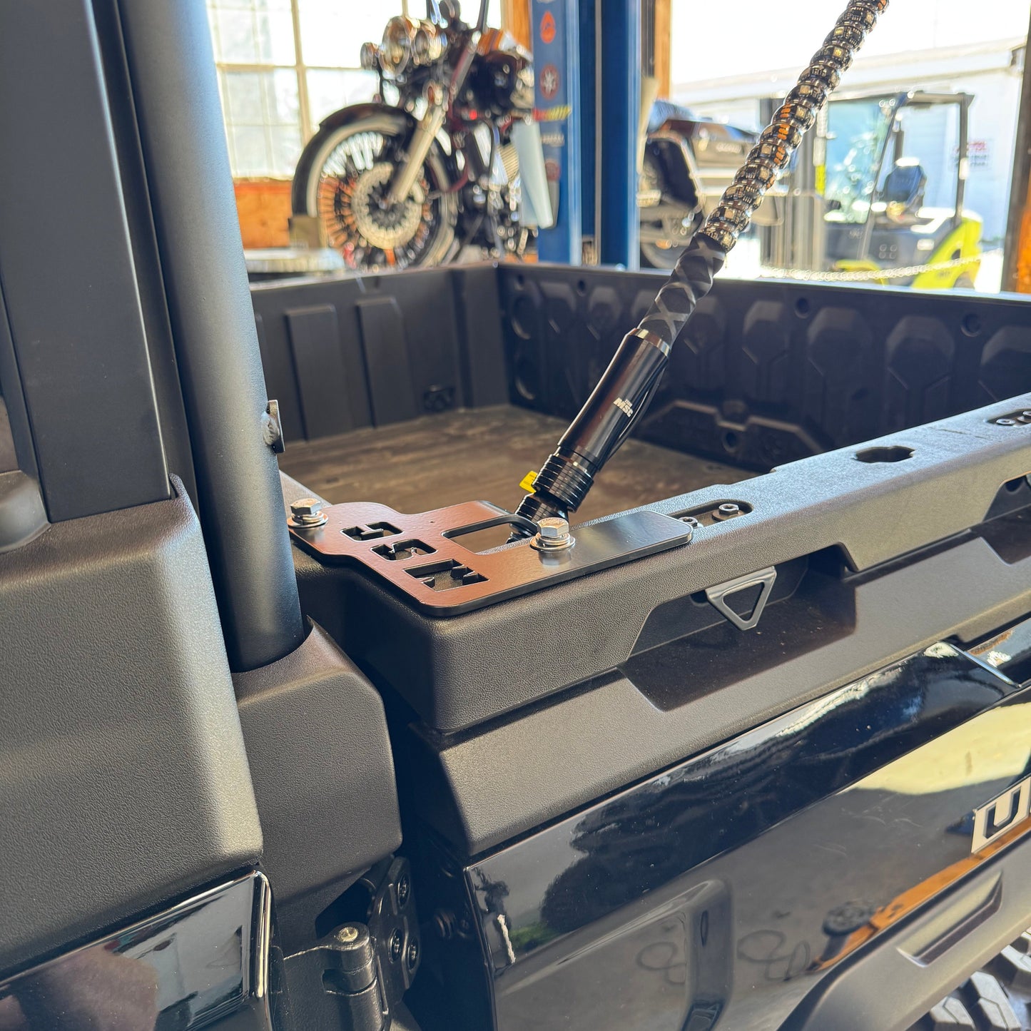 TEAM MSC - U10 PRO - CUSTOM WHIP MOUNTS